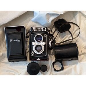 Yashica Mat 124 Mat-124 Camera 6 x 6 Film Wide Angle Lenses Case Neck Strap